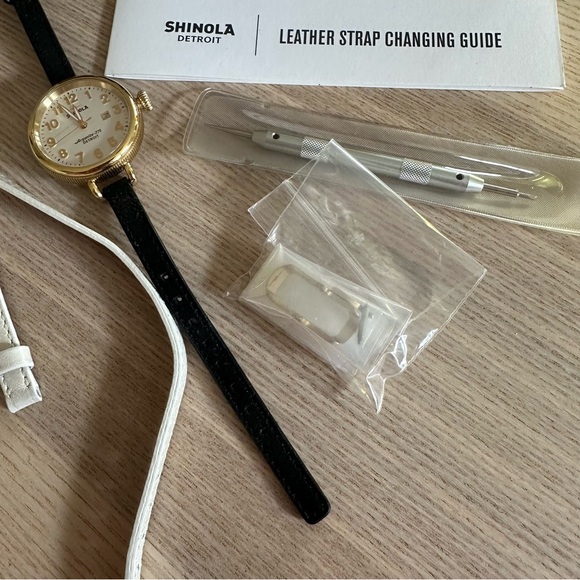 TWO BANDS INCLUDED Shinola The Birdy Double Wrap White Leather Strap Watch - Picture 5 of 8